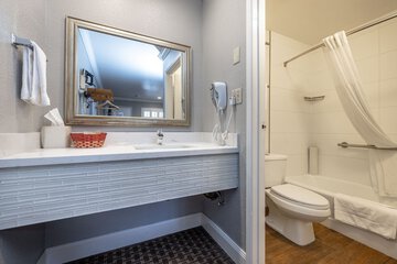 Room 30 of 50