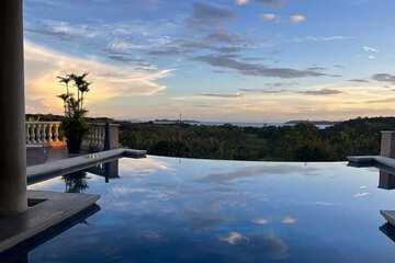 Infinity pool