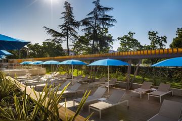 Sundeck