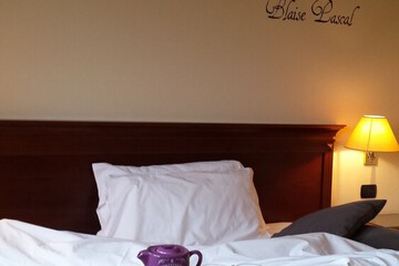 Room service - dining