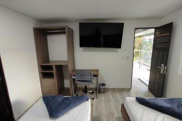 Photo 38