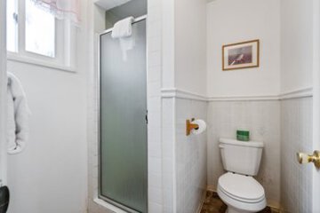 Room 98 of 212