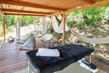 Massage in accommodation