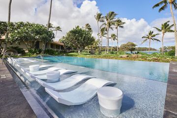 Infinity pool
