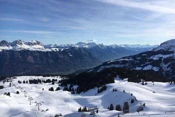 Snow and ski sports