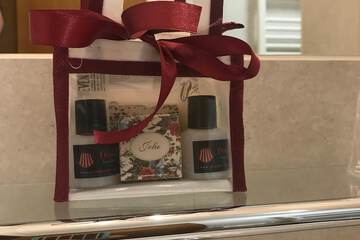 Bathroom amenities