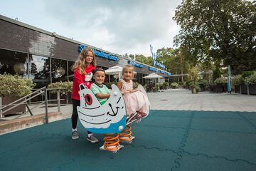 Children's play area - outdoor