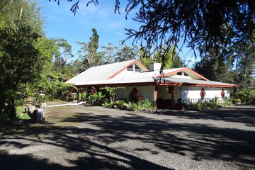 Lokahi Lodge