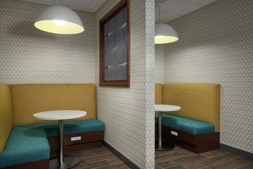 Business Center 31 of 31