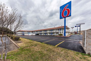 Motel 6 North Richland Hills TX