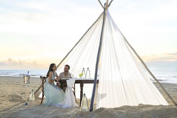 Couples dining