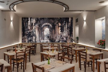 Food court