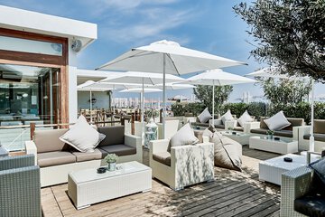 Beach bar