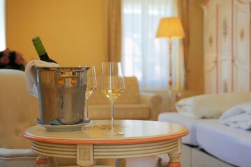 Room service - dining
