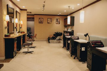Nail salon