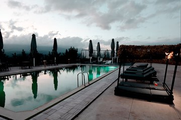 Infinity pool