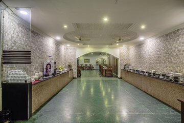 Food court