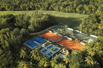 Tennis court
