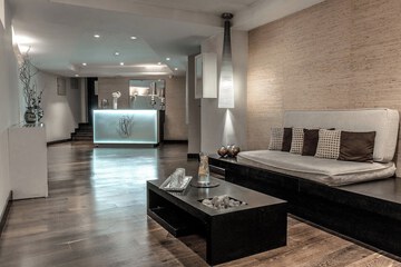 Spa reception
