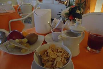 Breakfast meal
