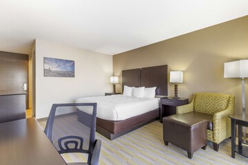 Room 13 of 25