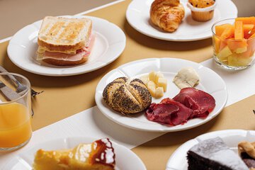 Breakfast meal