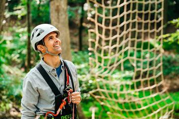 Ropes course (team building)