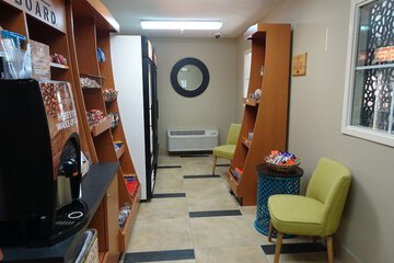 Breakfast/Coffee Service 32 of 39