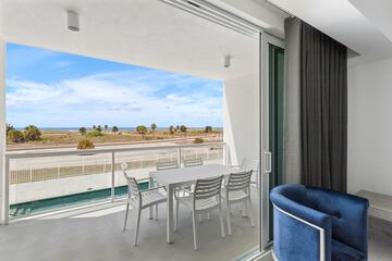 Beach/ocean view
