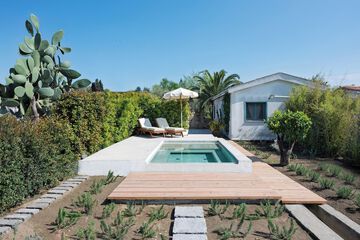 Private pool