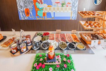 Breakfast buffet