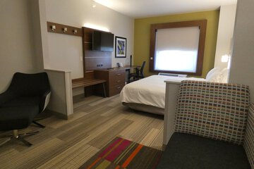 Room 35 of 49