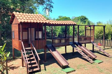 Children's play area - outdoor