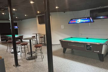 Sports bar