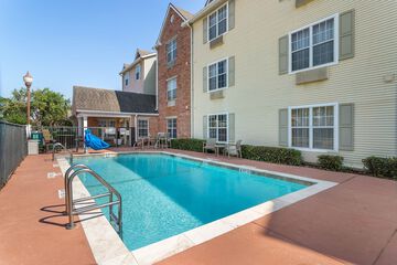 Pool 4 of 40