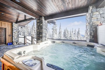 Private spa tub