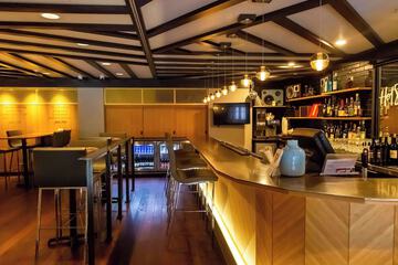 Business Center 52 of 55