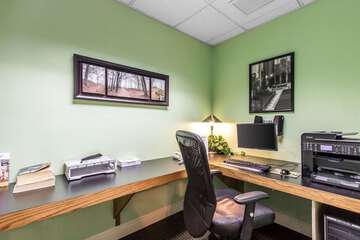 Business Center 16 of 16