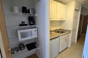Private kitchenette