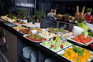 Breakfast buffet