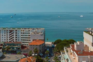 Beach/ocean view