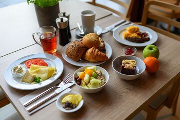 Breakfast meal