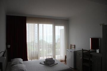 Photo 48