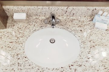 Bathroom sink
