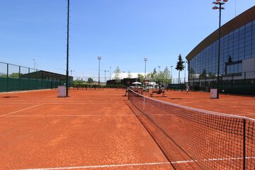 Tennis court