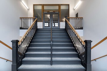 Handrails in stairways