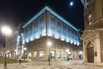 Front of property - evening/night