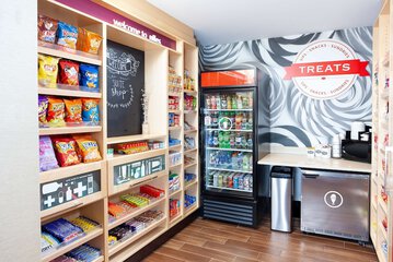 Snack bar