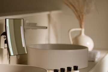 Bathroom amenities