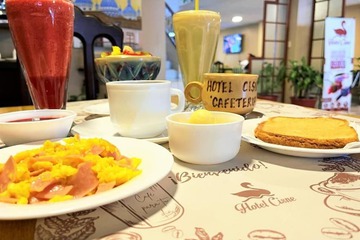Breakfast meal